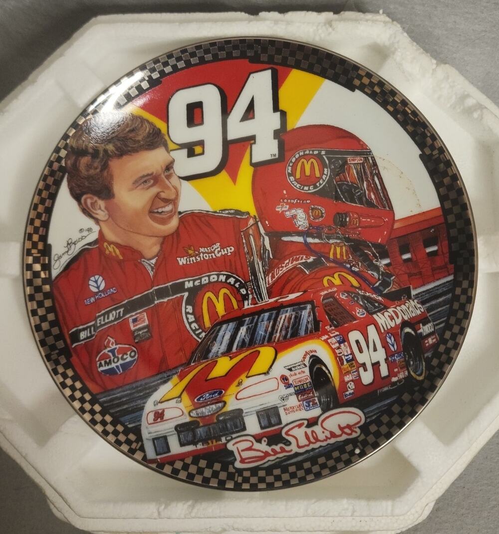 Bill Elliott NASCAR Plate 1995 Hamilton Collection #94 Fan’s Favorite Japan Made